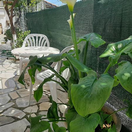 Cozy Flat In Nea Makri Apartment Exterior photo